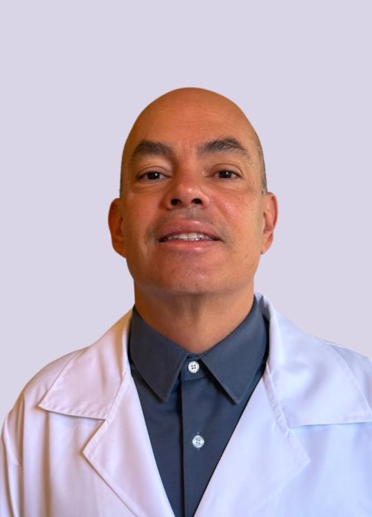 Dr. Gustavo Luna Cabral